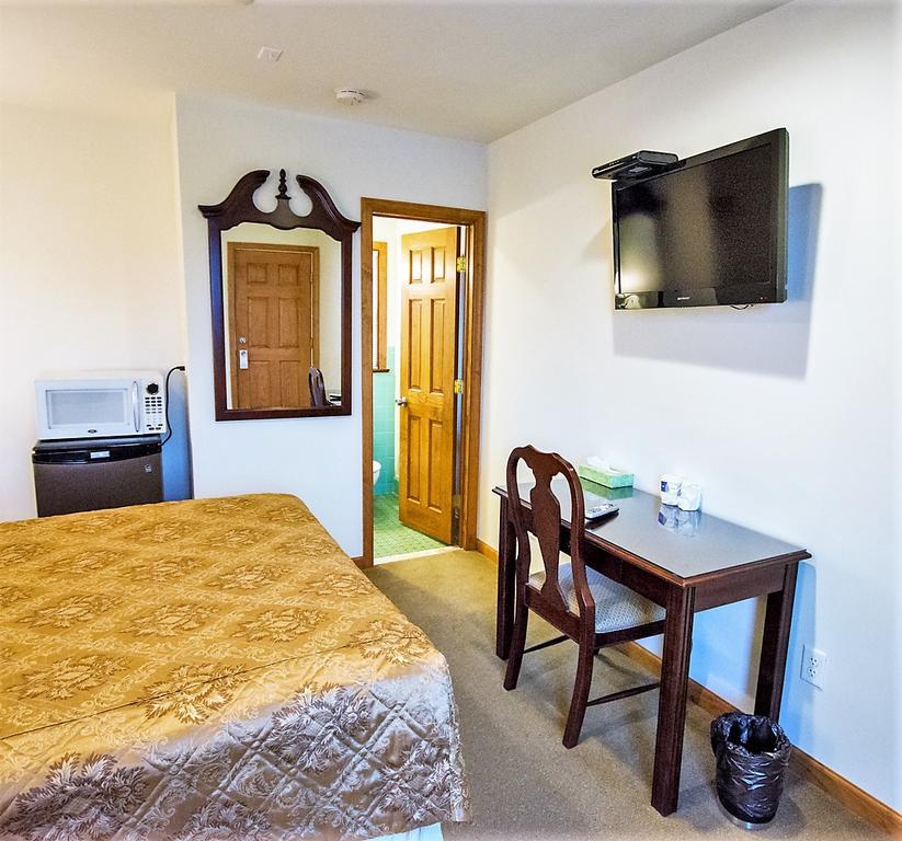 Sutton Inn Elkton Bagian luar foto
